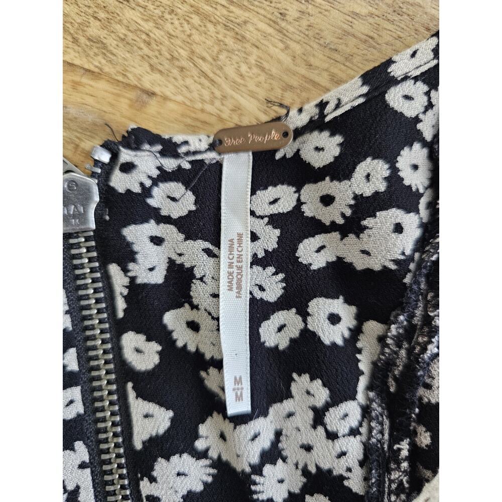 Free People Floral Bell Sleeve Babydoll Dress M Tunic Lace Trim M Festival Boho - Picture 4 of 5